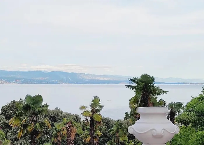 Daire Sea View In Esperia Opatija