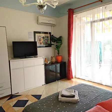 Sea View In Esperia Apartament *